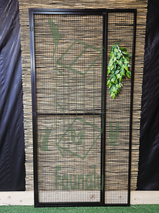 Chatterie Premium Alu Noir – Panneau avec Porte 200X102 cm