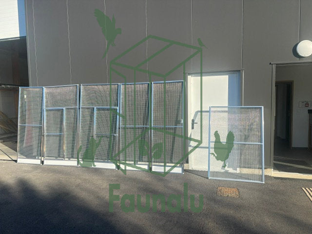 Panneaux en aluminium sur mesure pour volières et catios